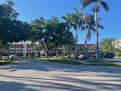 2900 Sunrise Lakes Drive W #106, Sunrise, Florida 33322, USA