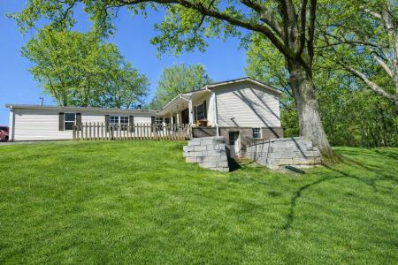 765 Corinth Rd, Sharon, Tennessee 38255, USA