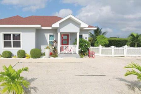 2 BED 2 BATH HOME FOR RENT LOWER VALLEY, Lower Valley, Grand Cayman, Iles Caïmans