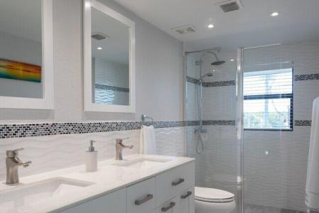 MODERN VILLA PAPPAGALLO- EXECUTIVE LET - 1ST APRIL, West Bay, Grand Cayman, Iles Caïmans