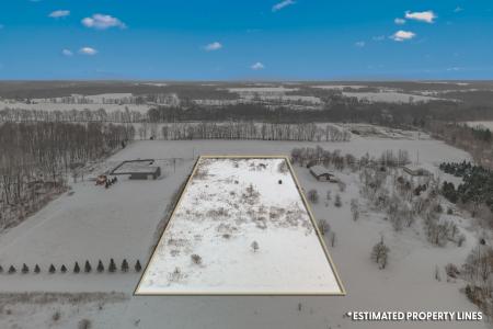 9059 Kellogg Drive, Reading, Michigan 49274, USA