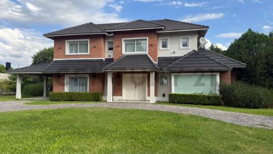 458 y 138 48, La Plata, GBA Sur 1896, Argentina