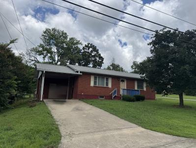 737 Price St. , Poplar Bluff, Missouri 63901, USA