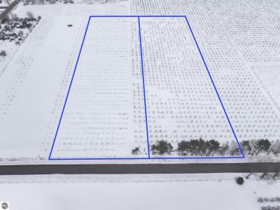 Parcel B Chippewa Trail, Rapid City, Michigan 49676, USA