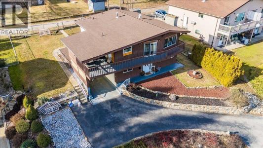 520 10TH AVENUE, Castlegar, קולומביה הבריטית V1N 1K7, קנדה 