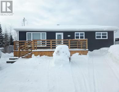 1006 OAK AVENUE, Labrador City, Newfoundland and Labrador A2V 2N8, Canada