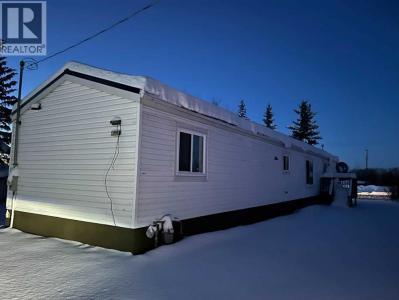 16 1 STREET WEST, Faust, Alberta T0G 0X0, Canada