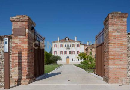 Piazza Guglielmo Marconi, Trevignano, Venezien 31040, Italien