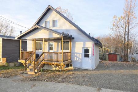 93-93A  Rue Iberville E., Rouyn-Noranda, Québec J9X 3M8, Canada