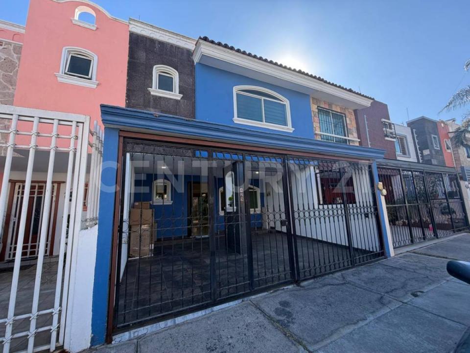 RINCONADA DE LOS MEMBRILLOS 429,, Zapopan, Jalisco 45182, Mexique