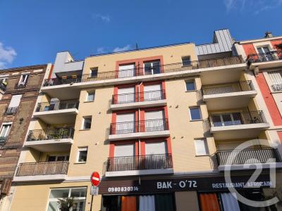 St Denis, Île-de-France 93200, Pháp