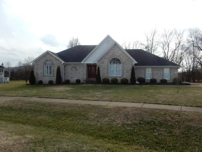 151 Cedar Place Drive, Shepherdsville, Kentucky 40165, USA
