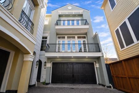 1818 Binz Street #E, Houston, Texas 77004-7786, USA