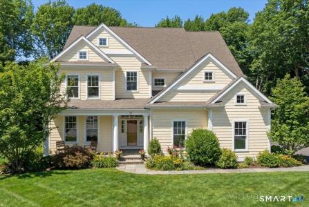 17 Bittersweet Way, Stonington, Connecticut 06378, USA