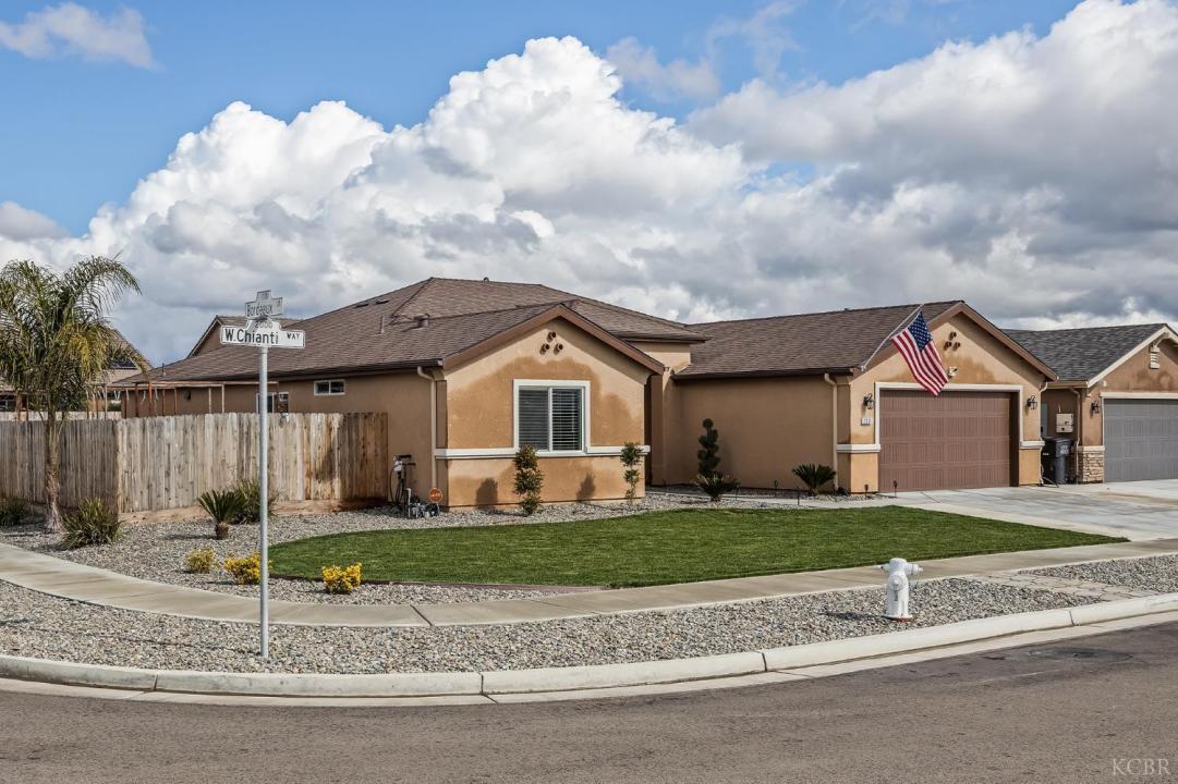 2070 W Chianti Way, Hanford, Californie 93230, États-Unis