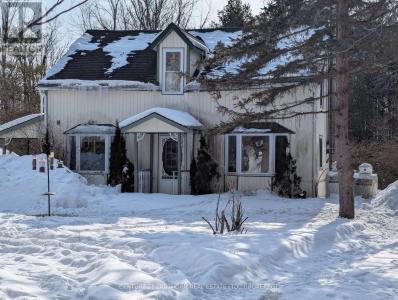 3227 COUNTY ROAD 32 ROAD, Leeds And The Thousand Islands, Ontario K0H 2N0, Canada