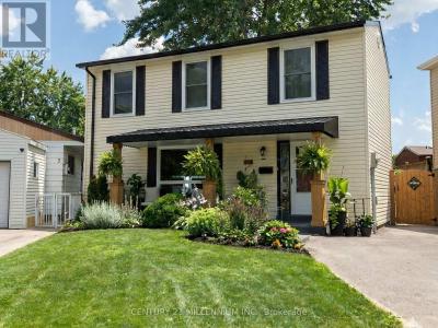 4 HEATHERSIDE COURT, Brampton (central Park), Ontario L6S 1N9, Kanada