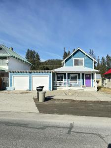 306 Houghton St, Ione, Waszyngton 99139, USA