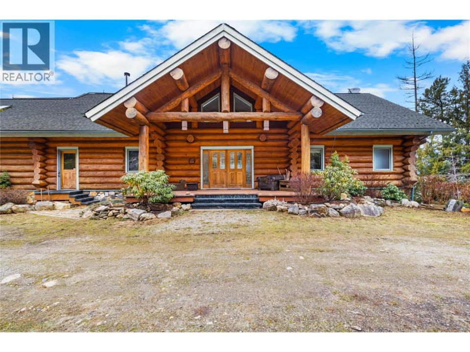 129 BOULDER BEACH ROAD, Kootenay Bay, Colombie-Britannique V0B 1X0, Canada