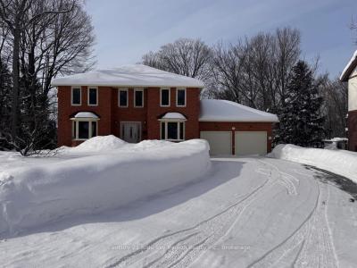 29 ROBINHOOD COURT, North Bay, Ontario P1C 1L3, Kanada