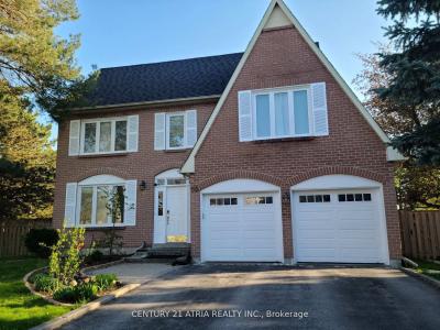 90 MARSDEN COURT, Newmarket, Ontario L3Y 7P5, Canada