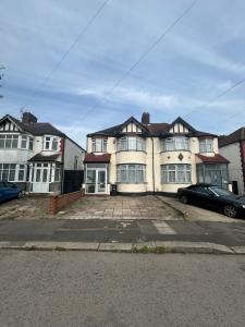 50, Danehurst Gardens, ILFORD, United Kingdom