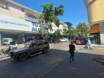 Ribas Davila, Sector Centro Centro Comercial Victoria Center, Piso 1, La Victoria, Aragua 2121, Venezuela
