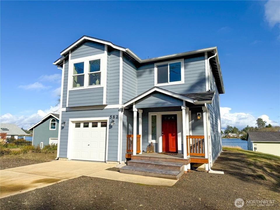 582 Mount Olympus Avenue Se, Ocean Shores, Washington 98569