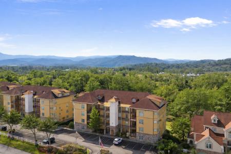 527 River Place Way, Sevierville, Tennessee 37862, USA