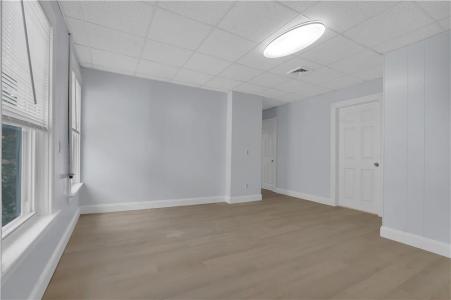 131 Wendell Street , 3, Providence, RI 02909, USA