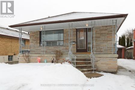 421 LANOR AVENUE, Toronto (alderwood), Ontario M8W 2R7, Canada