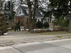 16 ANSON AVENUE, Toronto (cliffcrest), Ontario M1M 1X3, Canada