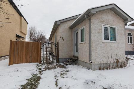 224 HARTFORD AVENUE, Winnipeg, Manitoba R2V 0L8, Canada