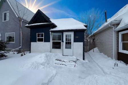 180 DEARBORN AVENUE, Winnipeg, Manitoba R2L 0M3, Canada