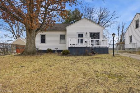 7459 Westview Drive, Youngstown, Ohio 44512, USA