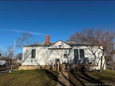 28 Greenwood Drive, Lebanon, Missouri 65536, USA