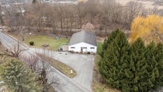 117 Woodruff Road, Wolcottville, Indiana 46795, USA