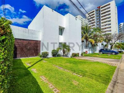 CONDOMINIO VILLA DEL CARMEN 5TO ANILLO ENTRE RADIAL 26 Y 27 3, Norte, Santa Cruz 0000, Bolivia