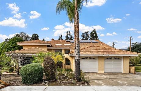 1236 E Sierra Madre, Glendora, Kaliforniya 91741, Amerika Birleşik Devletleri