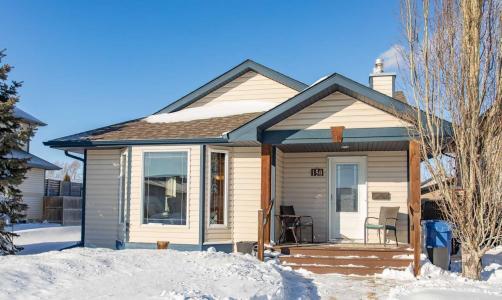 150 ROBINSON AVENUE, Penhold, Alberta T0M 1R0, Kanada