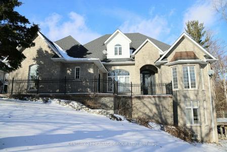 369 COVENTRY HILL TRAIL, Newmarket, Ontario L3X 2A1, Canadá