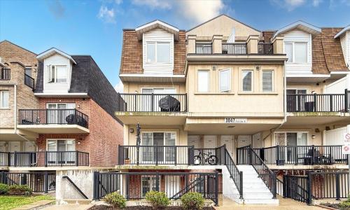 3047 FINCH AVENUE W, Toronto, Ontario M9M 0A5, Canada