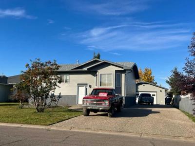 27 BISON CRESCENT, High Level, Alberta T0H 1Z0, Canada
