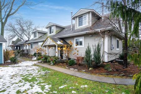 927 ILER BEACH ROAD, Essex, Ontario N0R 1G0, Kanada