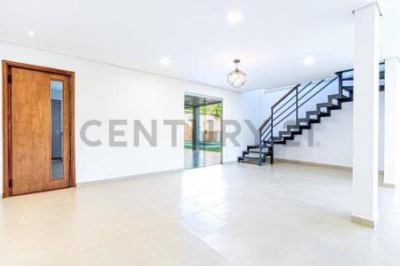 Carlos Antonio Meza Nro 1144 , Luque, Merkezi 00001, Paraguay