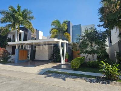 Rosa Morada ALTOZANO 13,, Cuauhtemoc, Colima 28530, Mexico