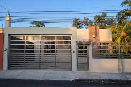 Calle 17 Sur entre 50 Av. Sur y 55 Av. Sur Bis, Fracción II, Lote 07-1 Sin numero,, Cozumel, Quintana Roo 77664, Mexico