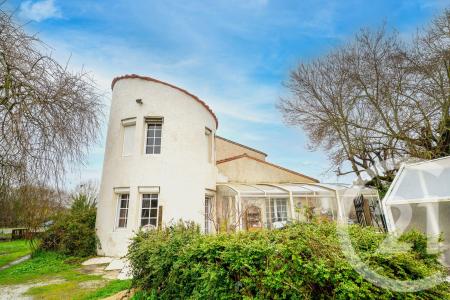 Medis, Poitou-Charentes 17600, France