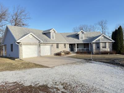 21104 Pure Air Trail, Novinger, Missouri 63559, USA