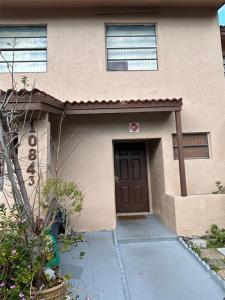 10843 Royal Palm Boulevard #8, Coral Springs, Florida 33065, Estados Unidos